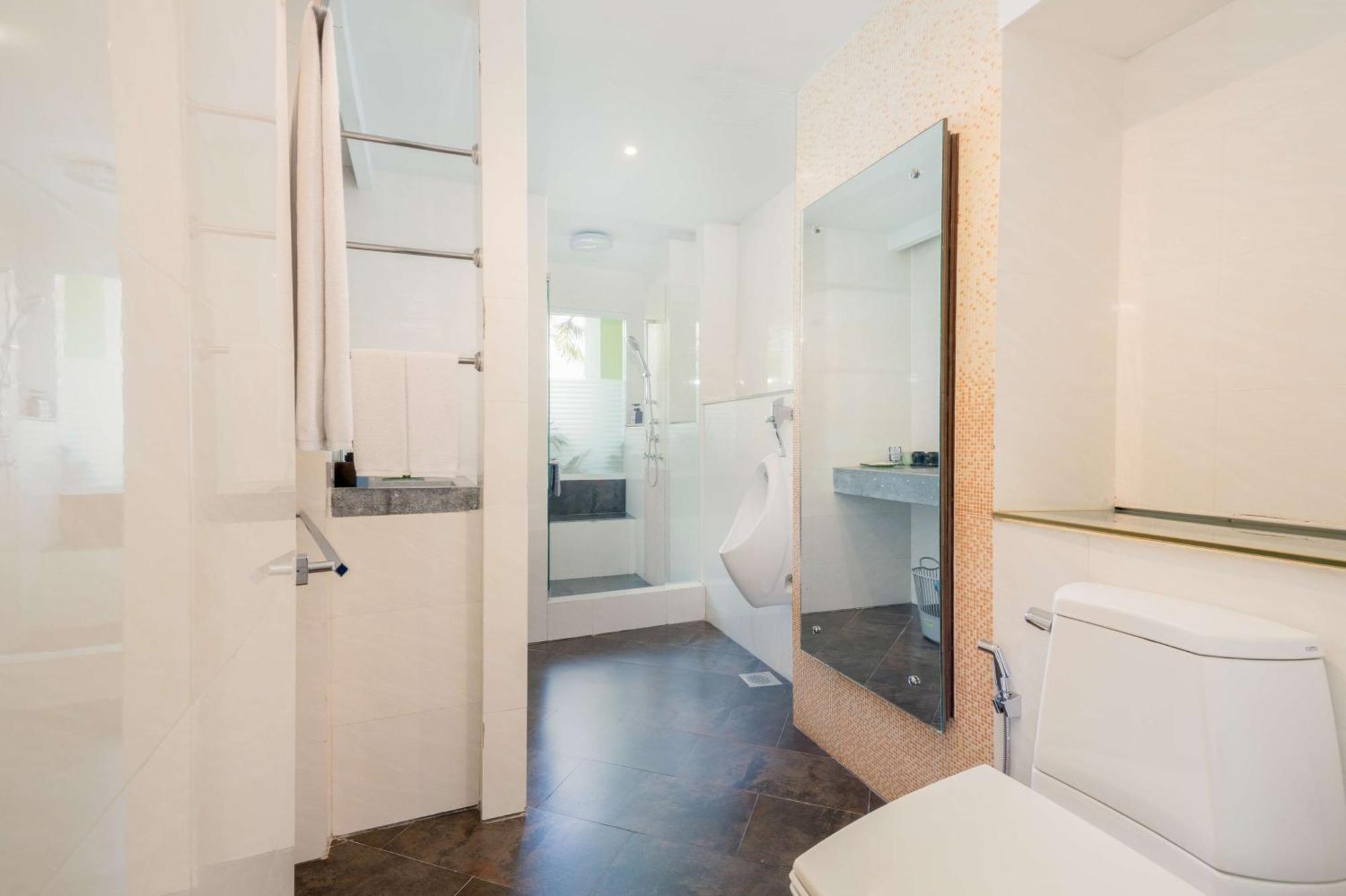 Homm Bliss Southbeach Khách sạn Patong